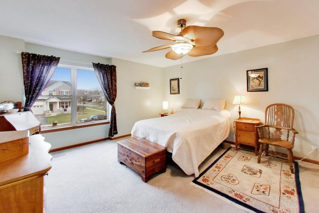 330 MARTIN Drive, Woodstock, IL 60098