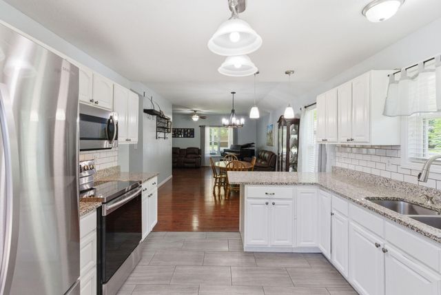 108 Bartlett Court, Berea, KY 40403