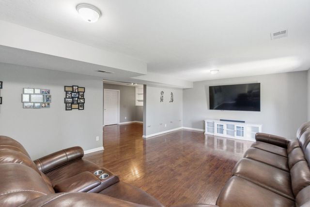 108 Bartlett Court, Berea, KY 40403