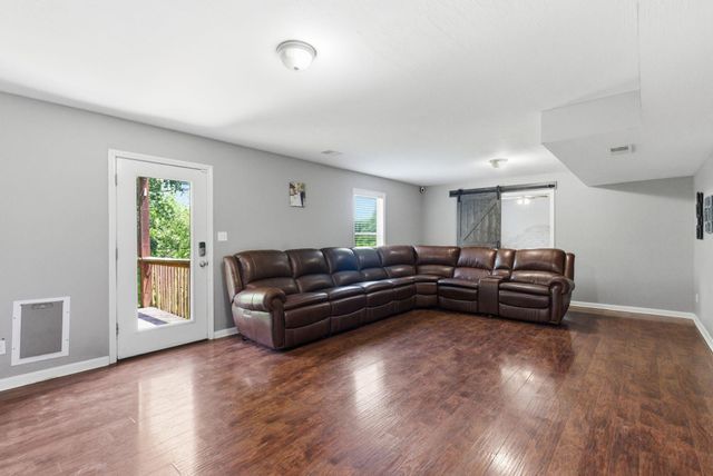 108 Bartlett Court, Berea, KY 40403