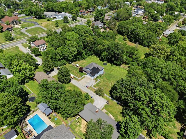 108 Bartlett Court, Berea, KY 40403