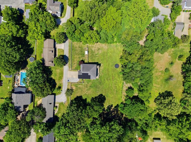 108 Bartlett Court, Berea, KY 40403