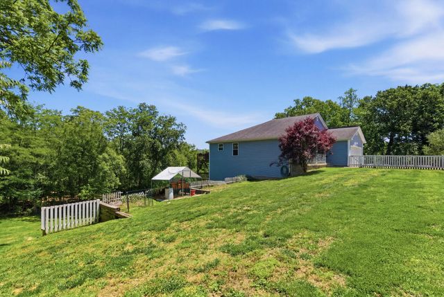 108 Bartlett Court, Berea, KY 40403