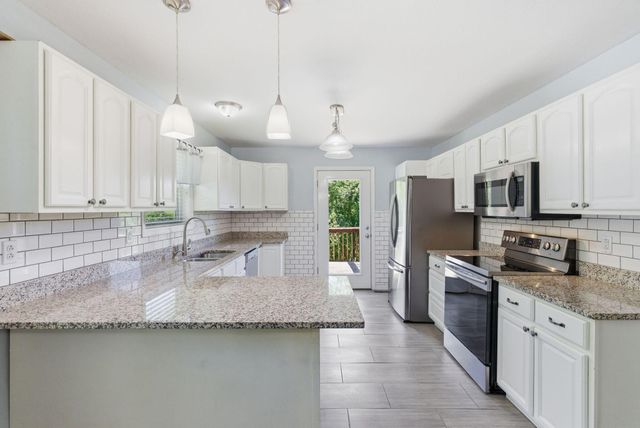 108 Bartlett Court, Berea, KY 40403
