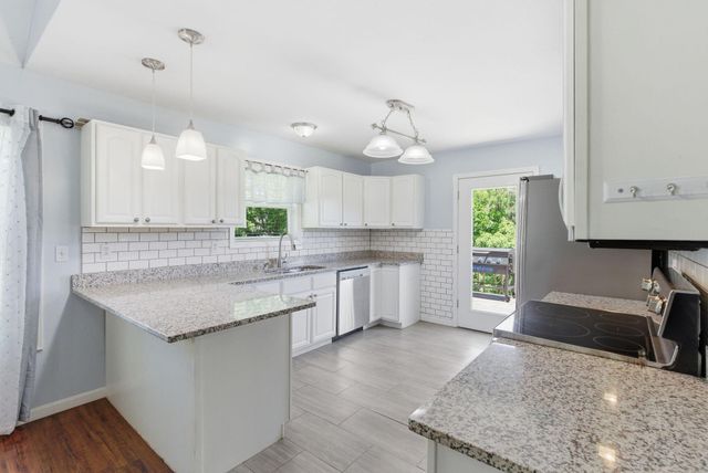 108 Bartlett Court, Berea, KY 40403