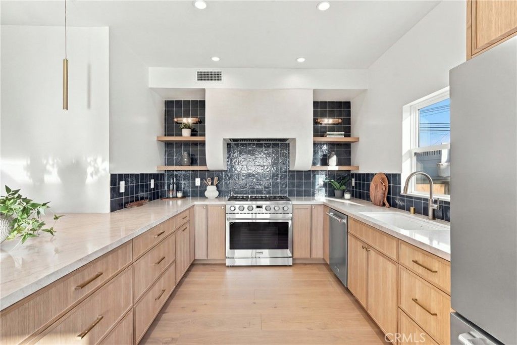 205 Via Los Altos, Redondo Beach, CA 90277 — photo 5