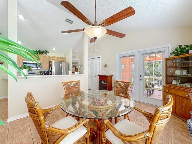 39 S Whitney St, St Augustine, FL 32084