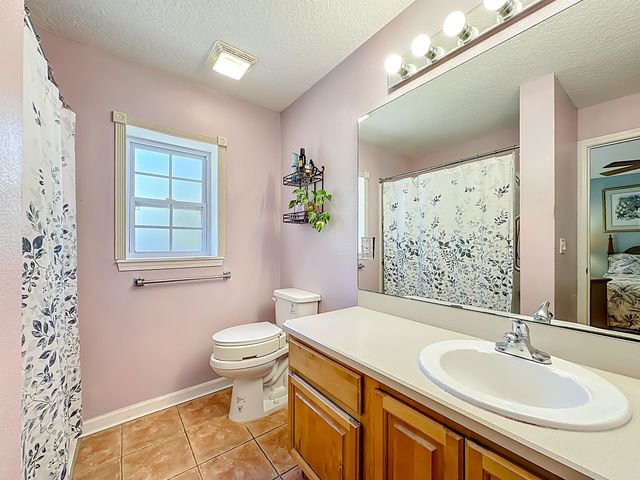 39 S Whitney St, St Augustine, FL 32084