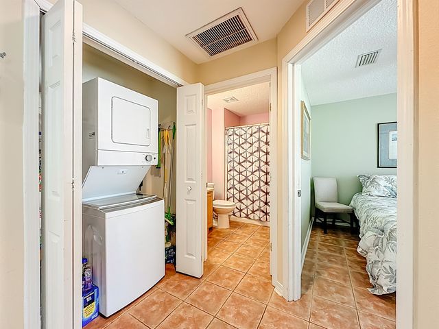 39 S Whitney St, St Augustine, FL 32084