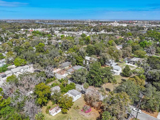 39 S Whitney St, St Augustine, FL 32084