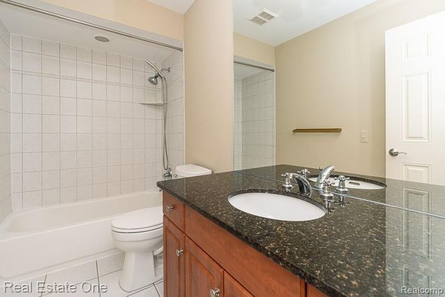 1113 N Old Woodward Avenue 38, Birmingham, MI 48009