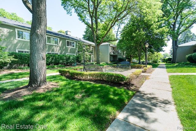 1113 N Old Woodward Avenue 38, Birmingham, MI 48009