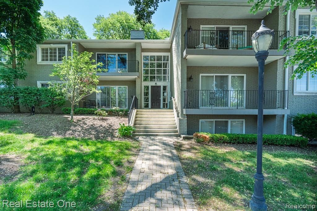 1113 N Old Woodward Avenue 38, Birmingham, MI 48009