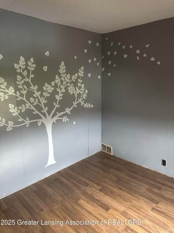 9469 Rossman Highway, Eaton Rapids, MI 48827