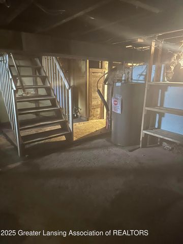 9469 Rossman Highway, Eaton Rapids, MI 48827