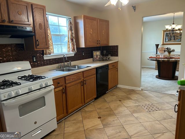 2224 Eagles Nest Circle, Decatur, GA 30035