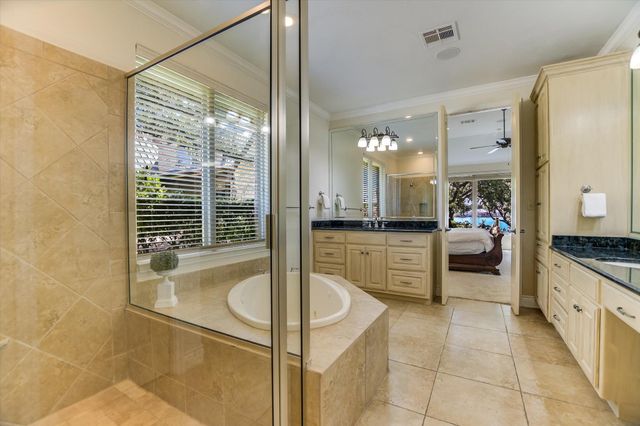 113 Wennmohs PL, Horseshoe Bay, TX 78657