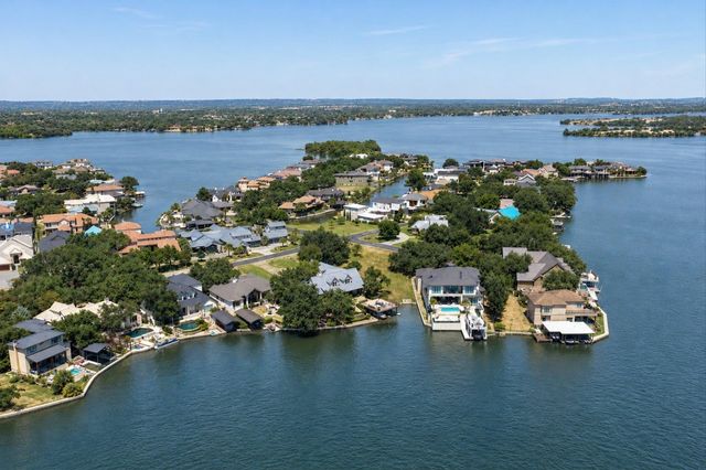 113 Wennmohs PL, Horseshoe Bay, TX 78657