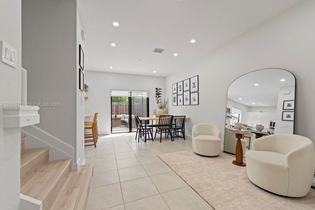22961 SW 99th Ave, Cutler Bay, FL 33190