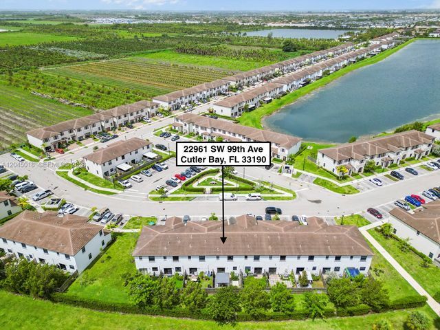 22961 SW 99th Ave, Cutler Bay, FL 33190