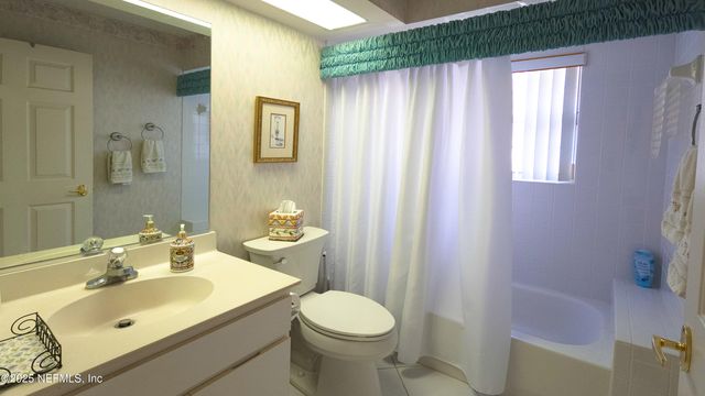 19 SAN RAFAEL Court, Palm Coast, FL 32137