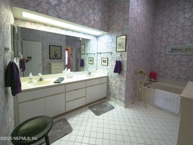 19 SAN RAFAEL Court, Palm Coast, FL 32137