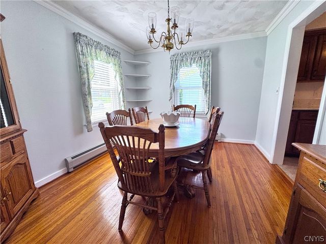 8 Hara Crescent, New Hartford, NY 13413