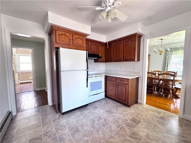 8 Hara Crescent, New Hartford, NY 13413
