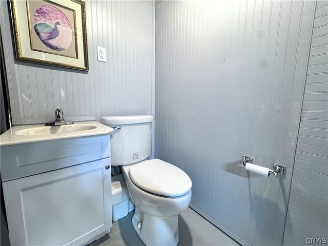 8 Hara Crescent, New Hartford, NY 13413