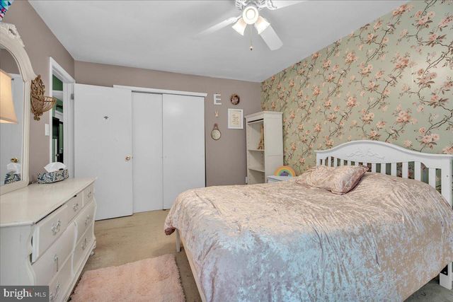 58 MEETING HOUSE LN, Blackwood, NJ 08012