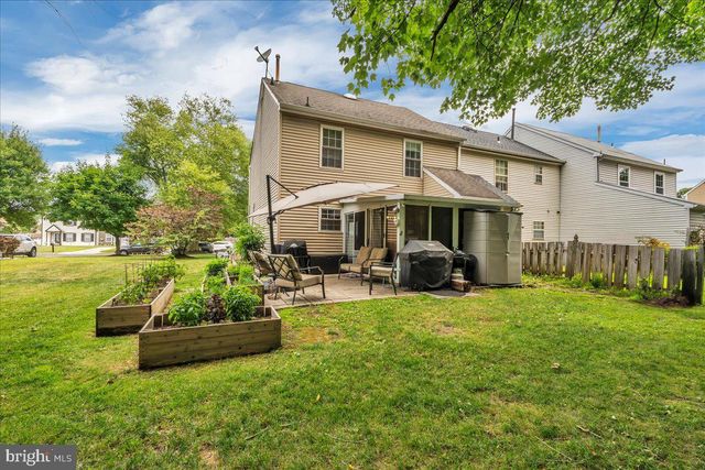 58 MEETING HOUSE LN, Blackwood, NJ 08012