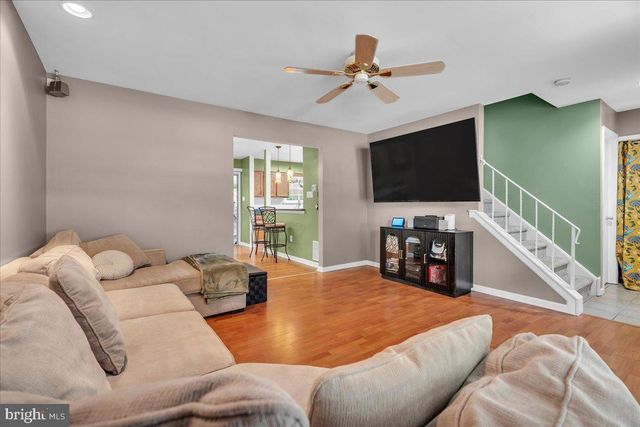 58 MEETING HOUSE LN, Blackwood, NJ 08012