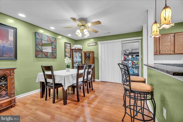 58 MEETING HOUSE LN, Blackwood, NJ 08012