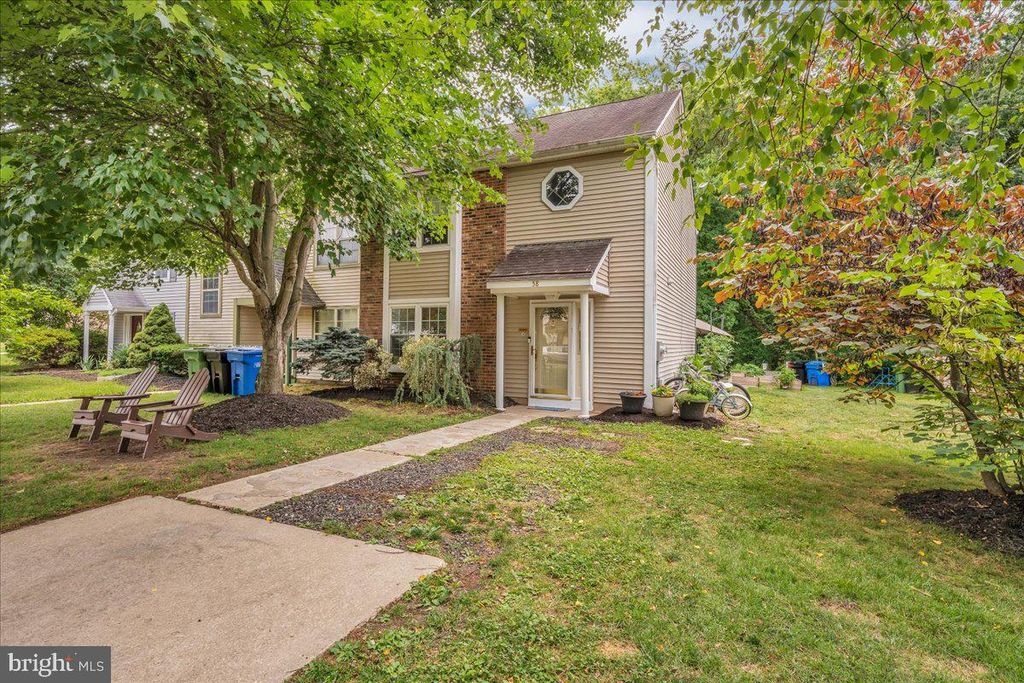 58 MEETING HOUSE LN, Blackwood, NJ 08012