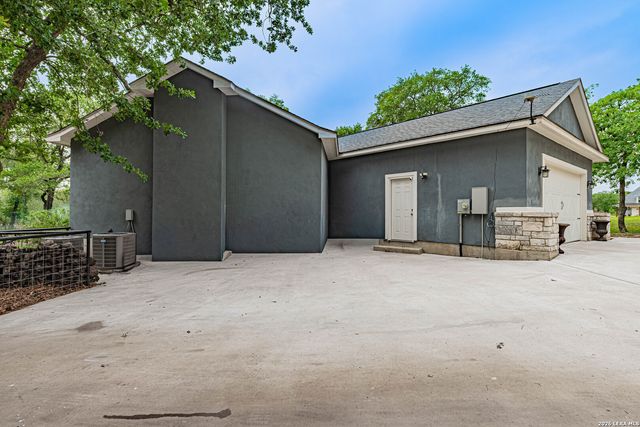 263 CIBOLO RIDGE DR, La Vernia, TX 78121
