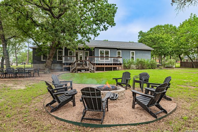 263 CIBOLO RIDGE DR, La Vernia, TX 78121