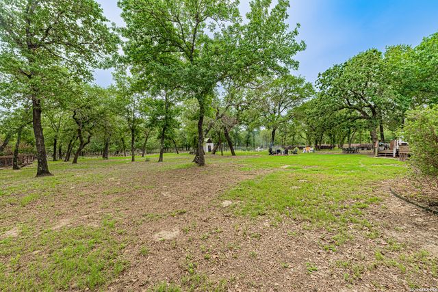 263 CIBOLO RIDGE DR, La Vernia, TX 78121