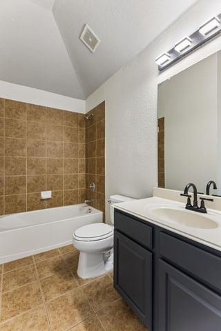 114 Aria RDG 802, Lakeway, TX 78738