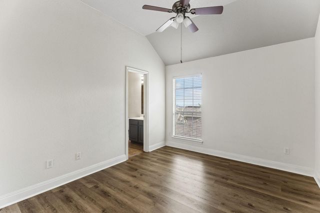 114 Aria RDG 802, Lakeway, TX 78738