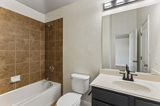 114 Aria RDG 802, Lakeway, TX 78738