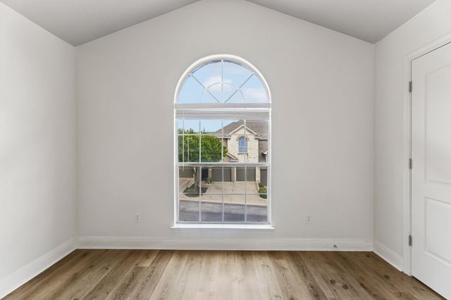 114 Aria RDG 802, Lakeway, TX 78738
