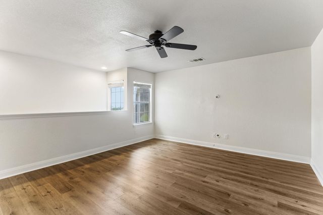 114 Aria RDG 802, Lakeway, TX 78738