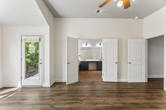 114 Aria RDG 802, Lakeway, TX 78738