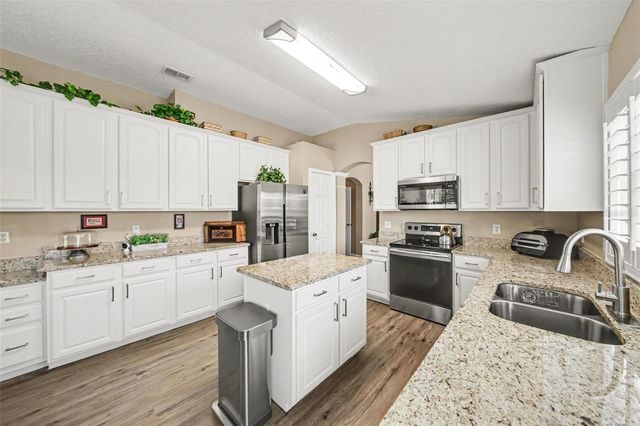 1823 LAUREL BROOK LOOP, Casselberry, FL 32707