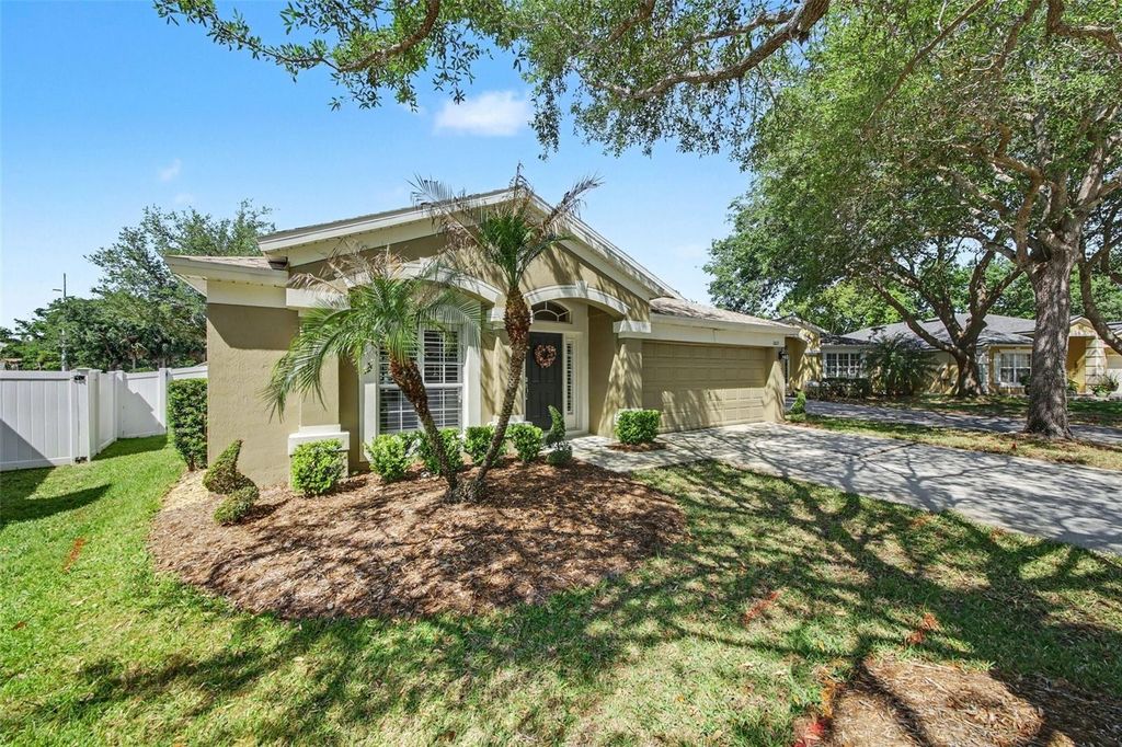 Image 2 of property listing at 1823 LAUREL BROOK LOOP, Casselberry, FL 32707