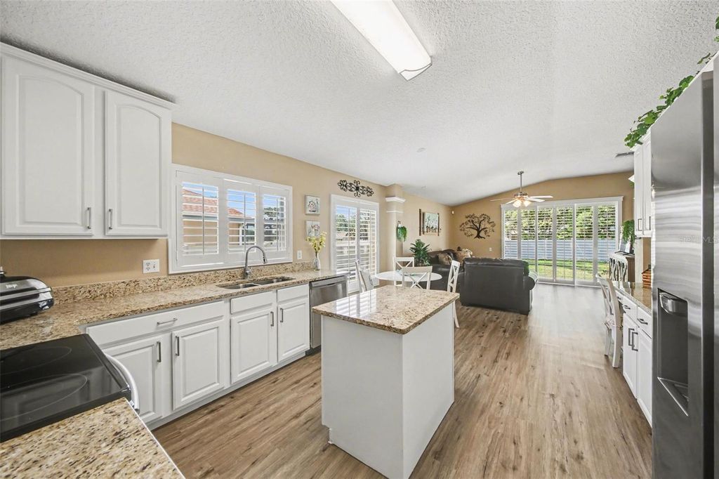 Image 11 of property listing at 1823 LAUREL BROOK LOOP, Casselberry, FL 32707