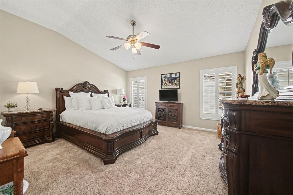 Image 14 of property listing at 1823 LAUREL BROOK LOOP, Casselberry, FL 32707