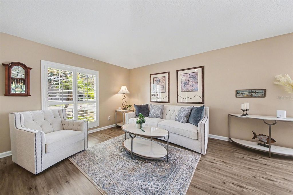 Image 4 of property listing at 1823 LAUREL BROOK LOOP, Casselberry, FL 32707