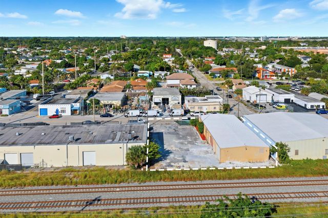 4504 Georgia Avenue, West Palm Beach, FL 33405