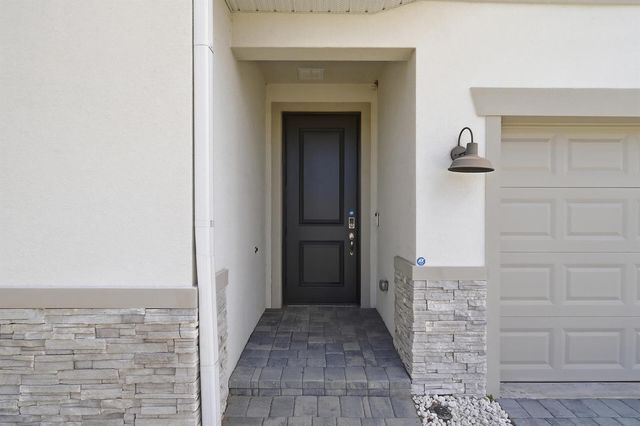 8558 Dahlia Circle, Port St. Lucie, FL 34986